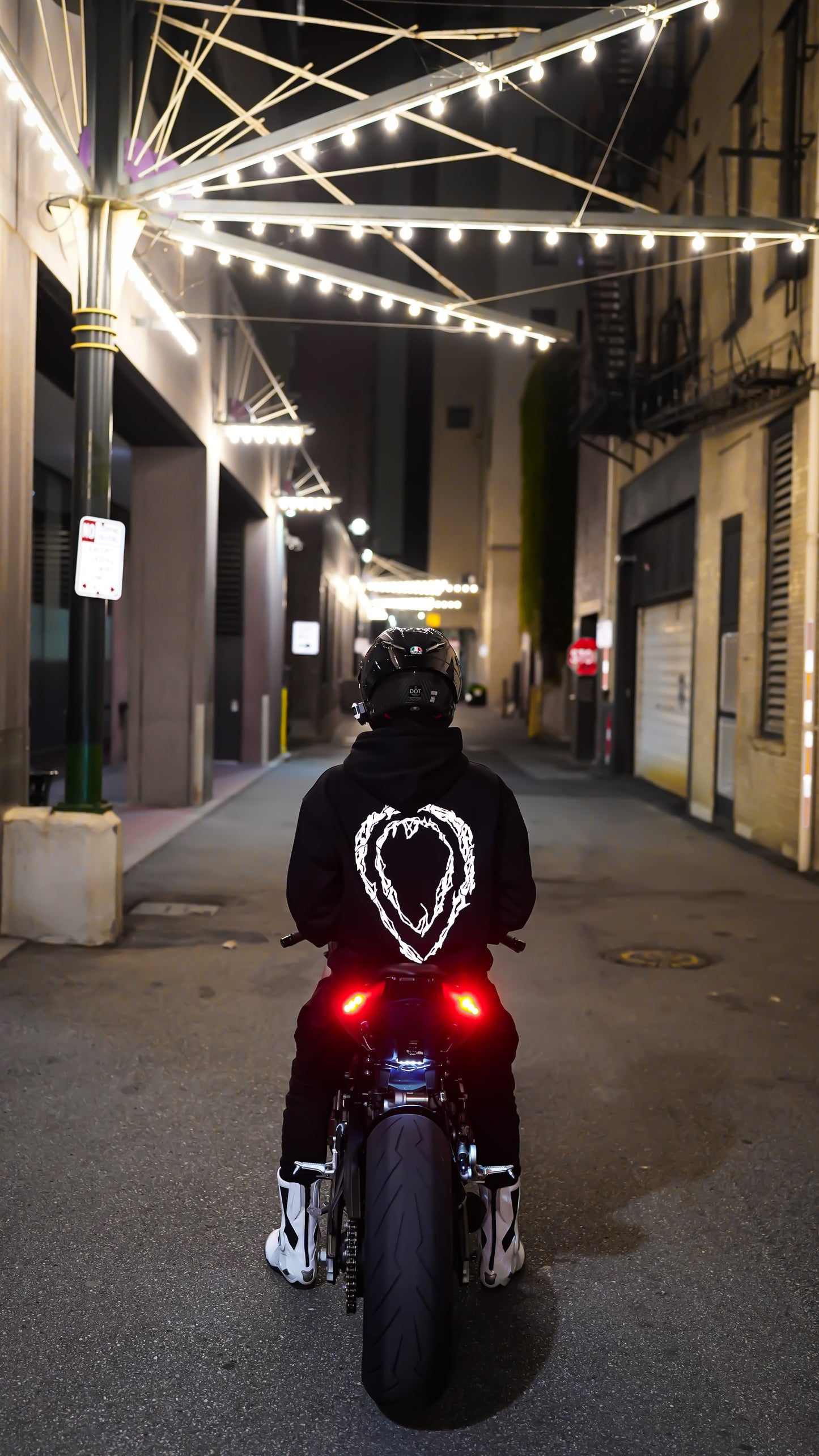 PIN POINT REFLECTIVE HOODIE